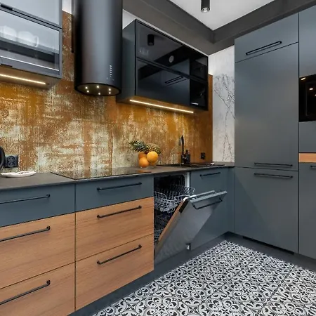Apartament Trendy Downtown For 4 Guests By Renters Gdynia