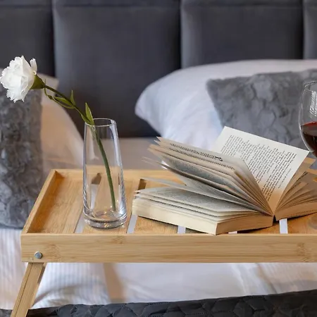 Apartament Trendy Downtown For 4 Guests By Renters Gdynia
